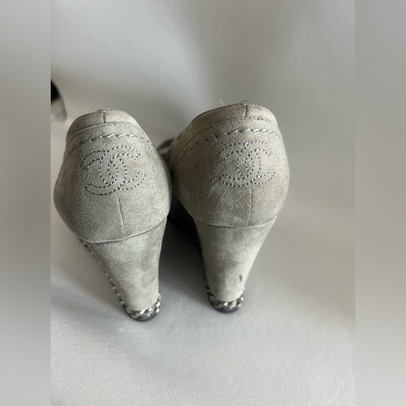 Chanel interlocking cc suede pump - Picture 5 of 9